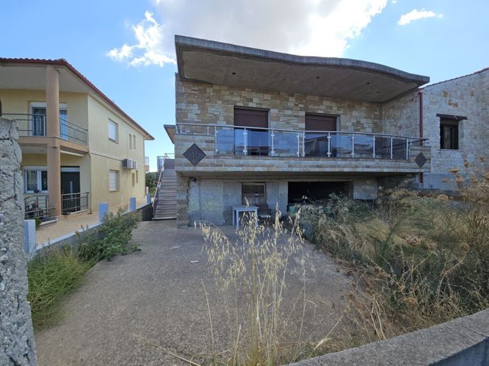 Image No.1-3 Bed Property for sale