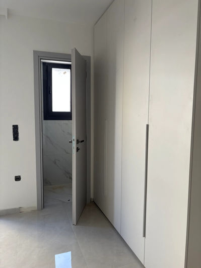 Image No.19-2 Bed Flat for sale