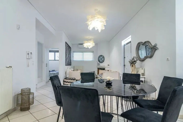 Image No.24-4 Bed Property for sale