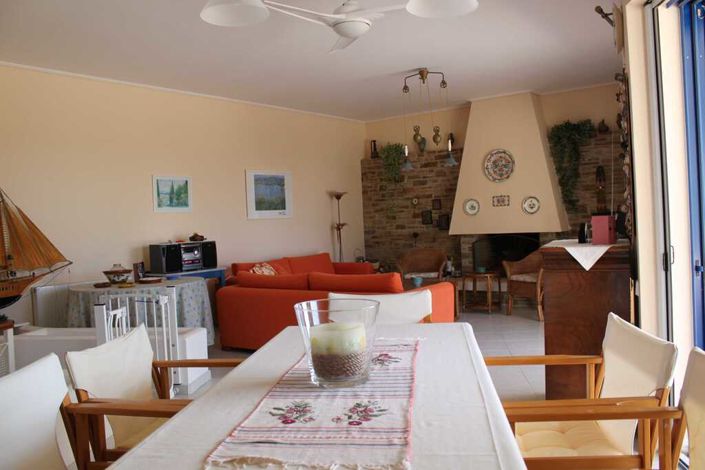 Image No.16-4 Bed Property for sale