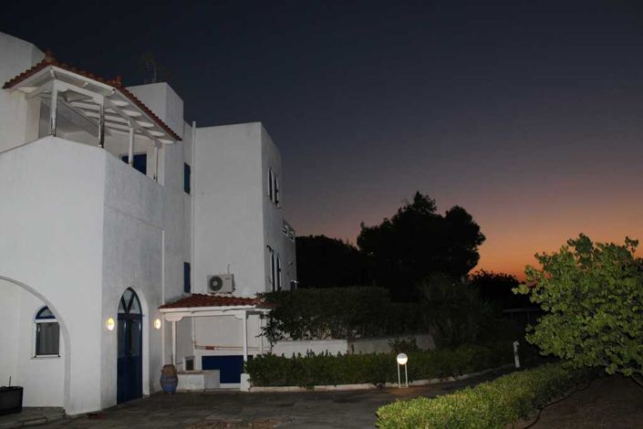 Image No.22-4 Bed Property for sale