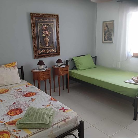 Image No.21-2 Bed Property for sale