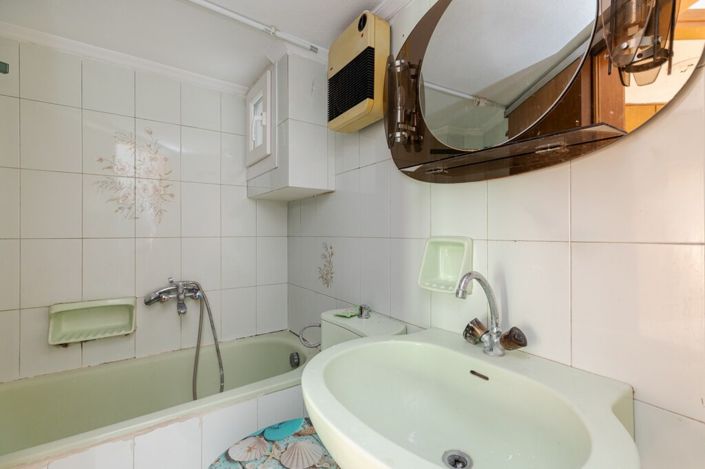 Image No.15-3 Bed Flat for sale