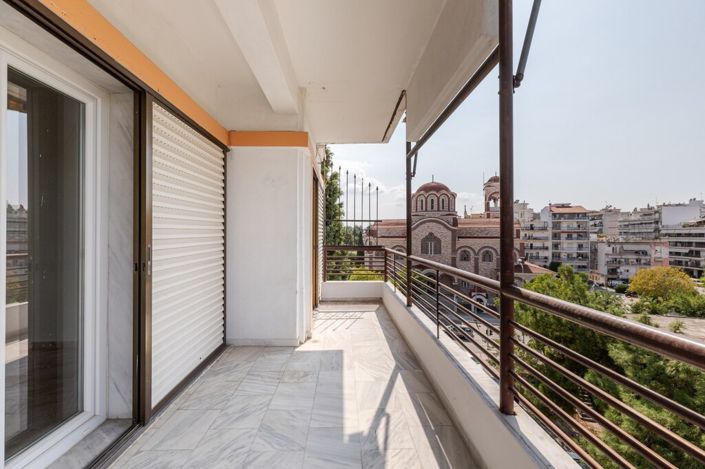 Image No.18-3 Bed Flat for sale