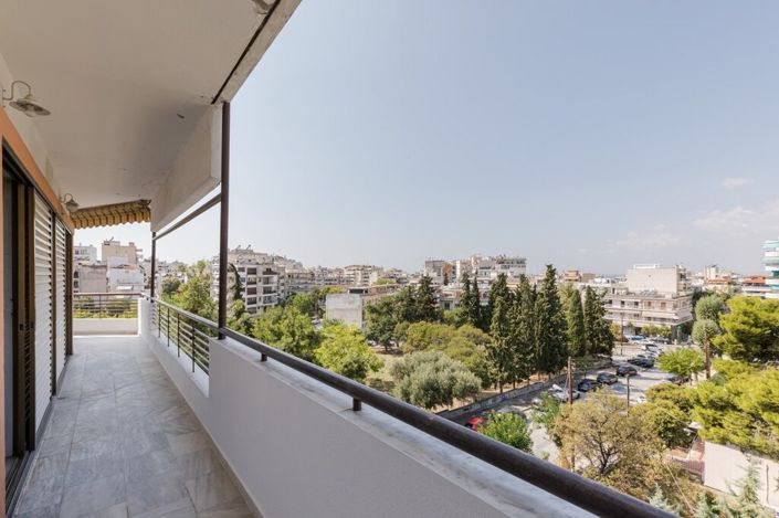 Image No.19-3 Bed Flat for sale