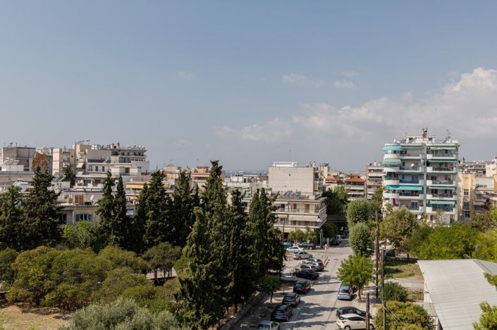 Image No.22-3 Bed Flat for sale