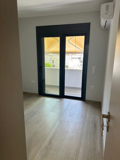 Image No.13-3 Bed Maisonette for sale