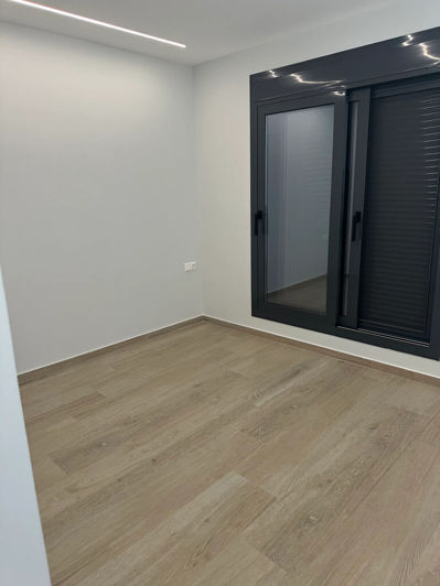 Image No.23-3 Bed Maisonette for sale