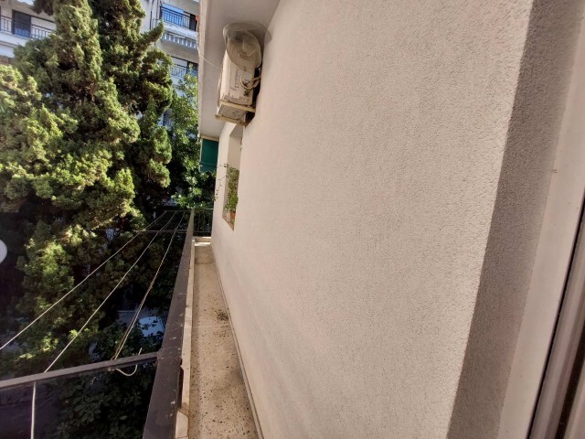 Image No.20-3 Bed Flat for sale