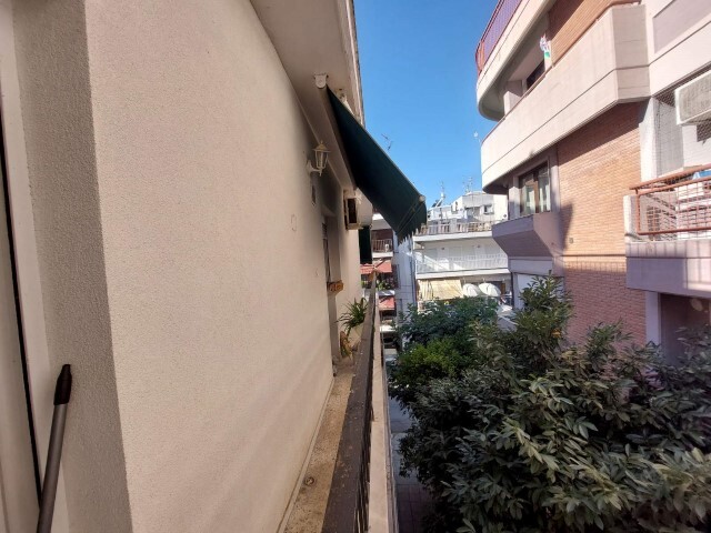 Image No.21-3 Bed Flat for sale