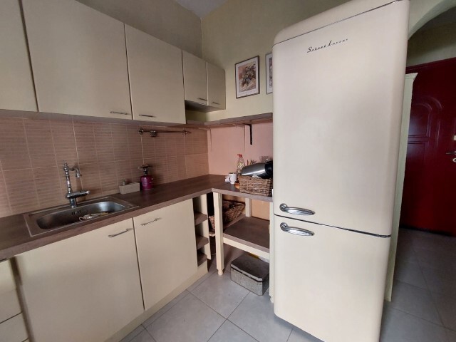 Image No.5-3 Bed Flat for sale