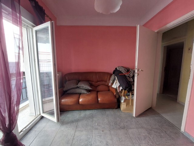 Image No.7-3 Bed Flat for sale