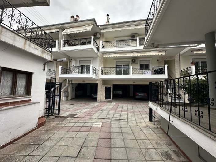 Image No.10-2 Bed Flat for sale