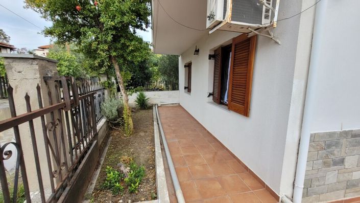 Image No.16-5 Bed Maisonette for sale