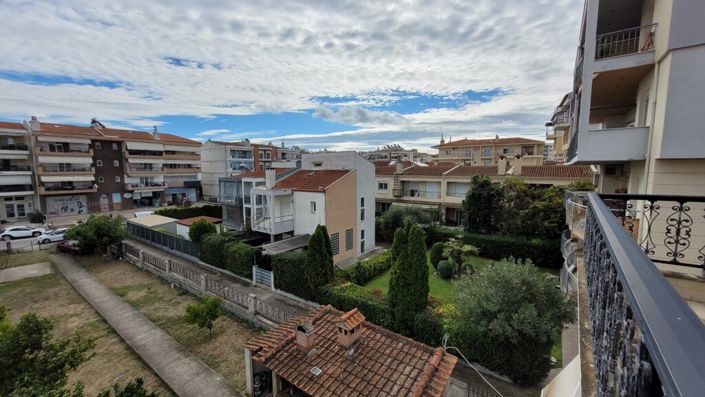 Image No.4-5 Bed Maisonette for sale