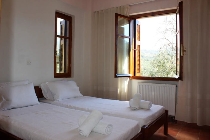 Image No.8-4 Bed Property for sale