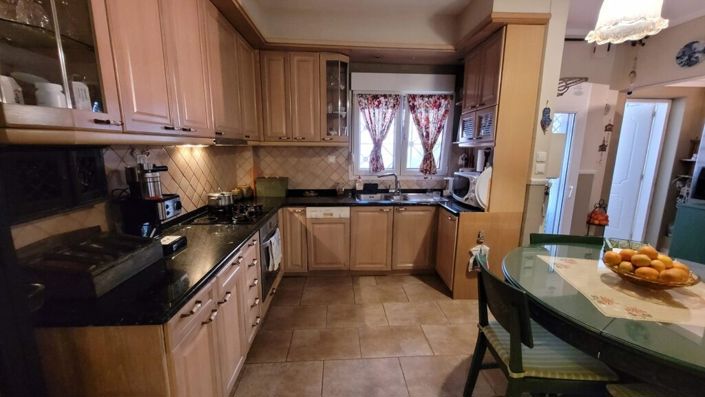 Image No.10-4 Bed Maisonette for sale