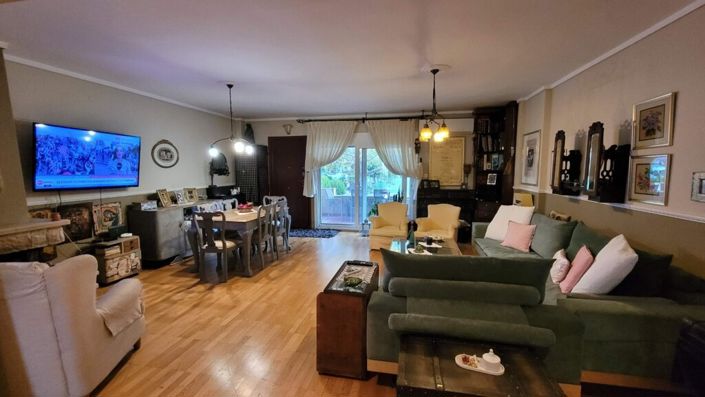 Image No.11-4 Bed Maisonette for sale