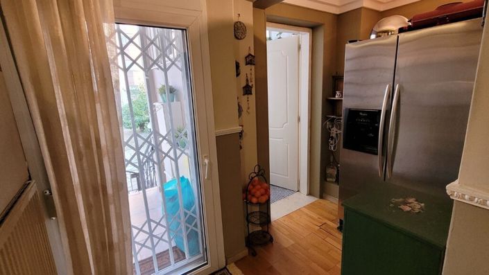 Image No.12-4 Bed Maisonette for sale