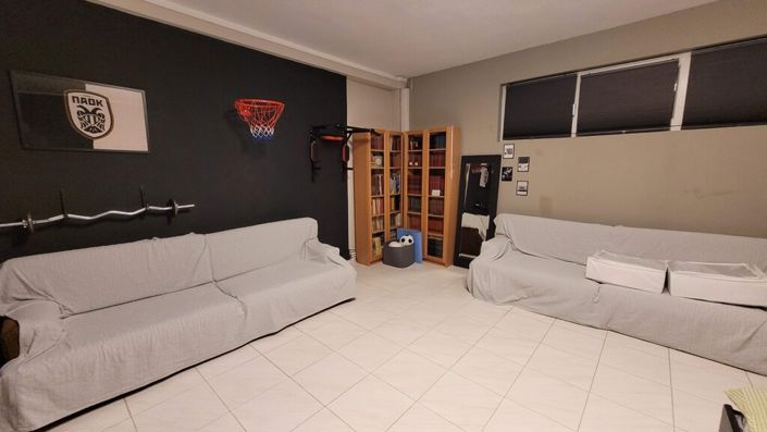 Image No.17-4 Bed Maisonette for sale