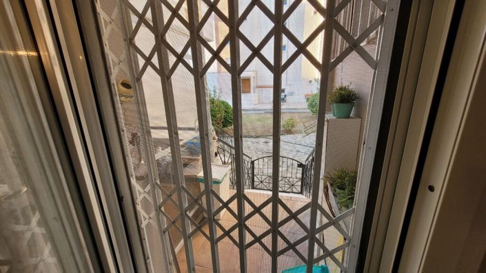 Image No.18-4 Bed Maisonette for sale