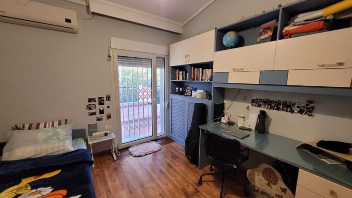 Image No.30-4 Bed Maisonette for sale