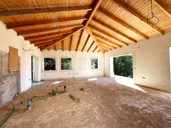 Image No.11-Villa for sale