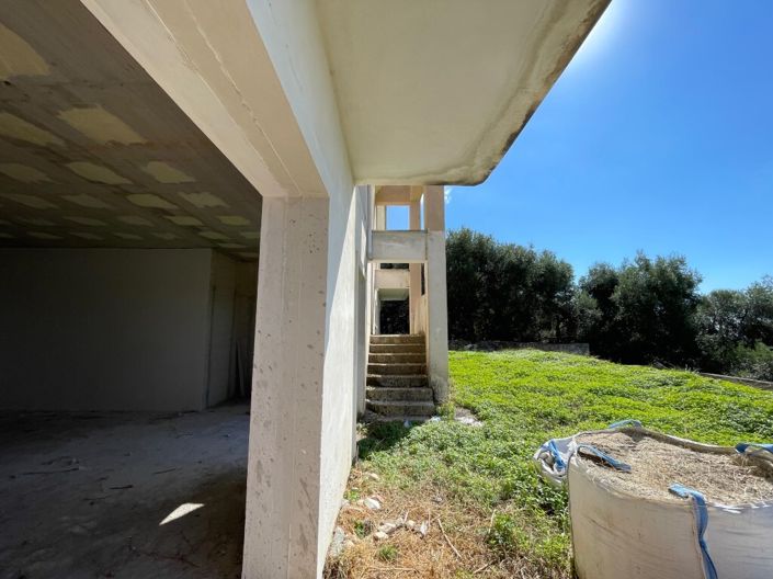 Image No.23-Villa for sale