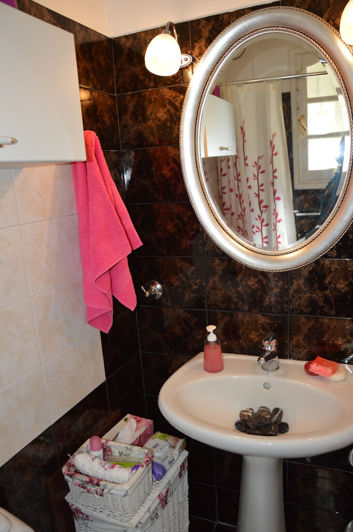 Image No.20-2 Bed Maisonette for sale