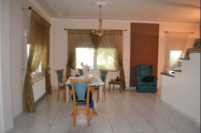 Image No.7-3 Bed Property for sale