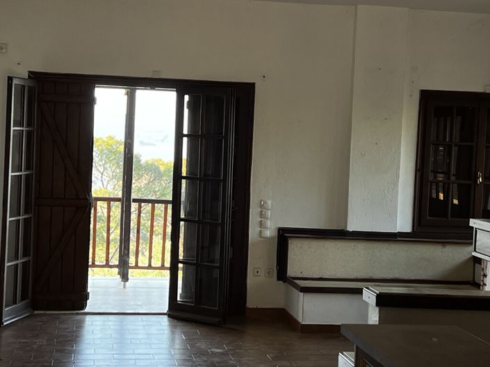 Image No.7-3 Bed Property for sale