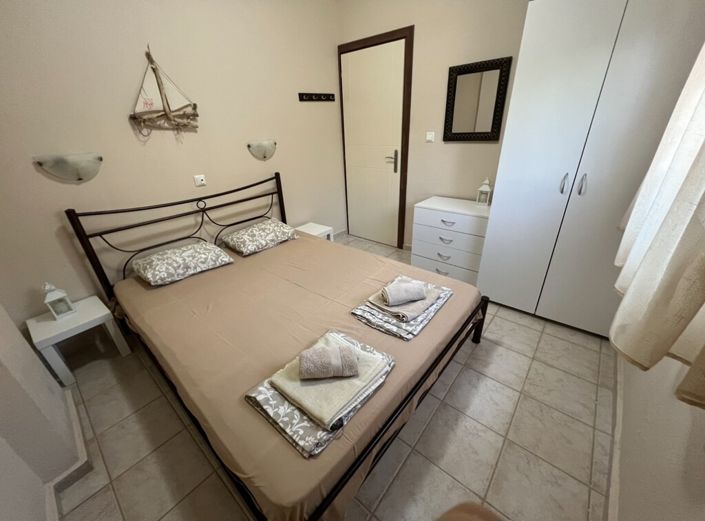 Image No.9-3 Bed Flat for sale