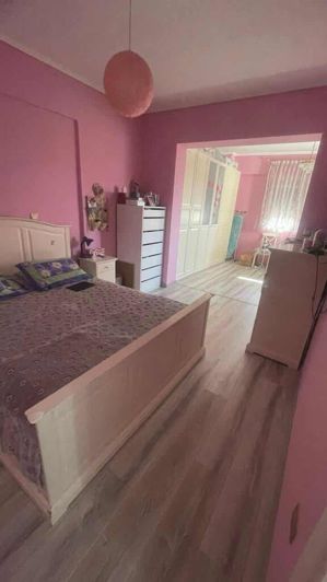 Image No.12-3 Bed Flat for sale