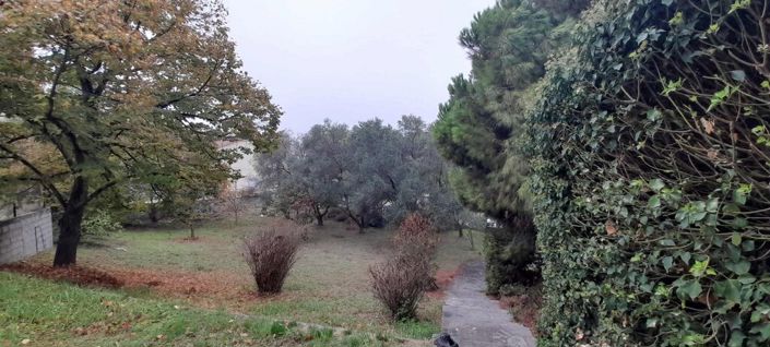 Image No.28-5 Bed Property for sale