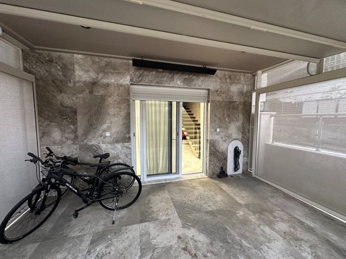 Image No.11-4 Bed Maisonette for sale