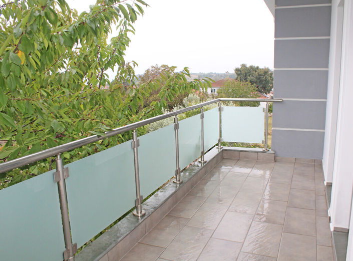 Image No.16-7 Bed Property for sale