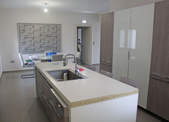 Image No.8-7 Bed Property for sale