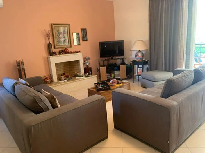 Image No.10-3 Bed Maisonette for sale