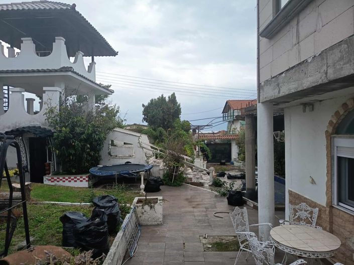 Image No.20-1 Bed Property for sale