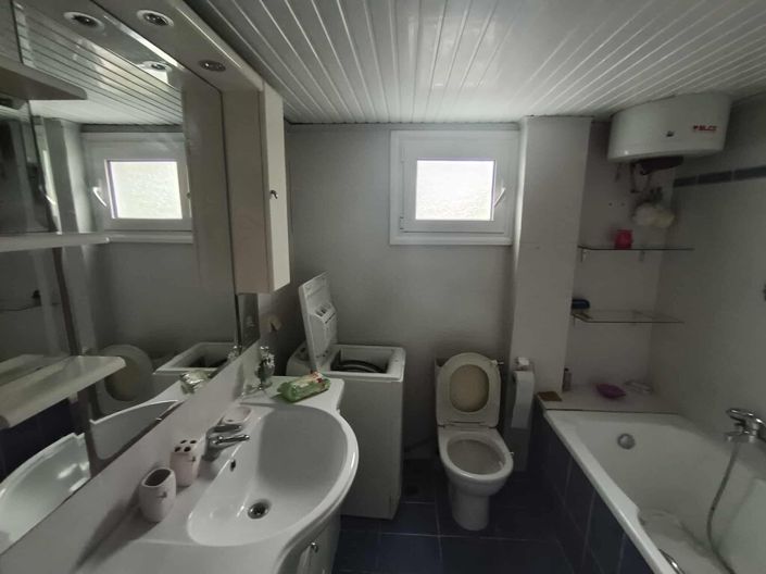 Image No.26-1 Bed Property for sale