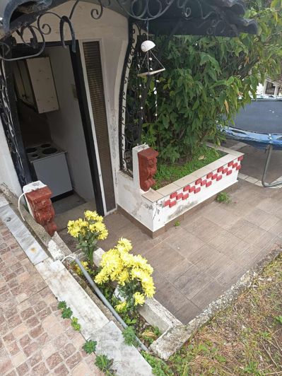 Image No.5-1 Bed Property for sale