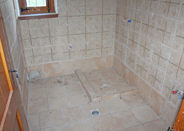 Image No.16-4 Bed Property for sale