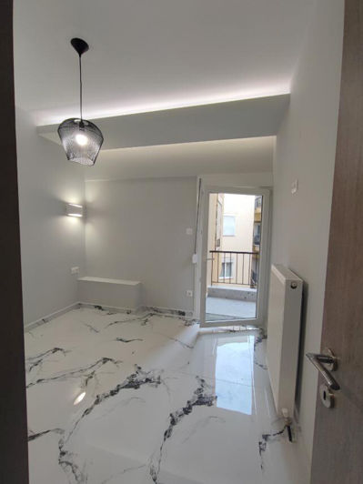 Image No.12-3 Bed Flat for sale