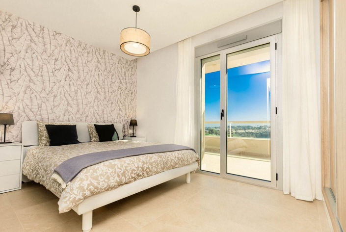 Image No.12-3 Bed Apartment for sale