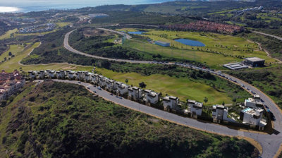 10-bb915d1cb19341576dcdc994b81ab9c5