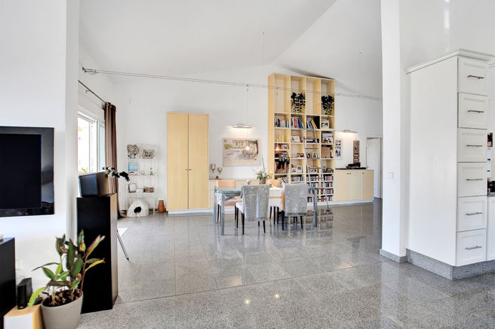 Image No.12-6 Bed Villa for sale