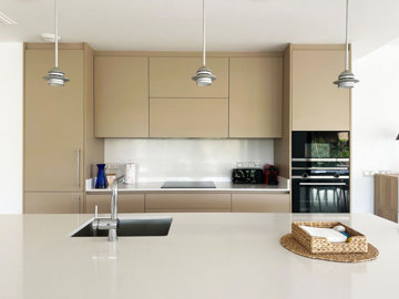 12-53013098fcab6c38b1379cd33298e050