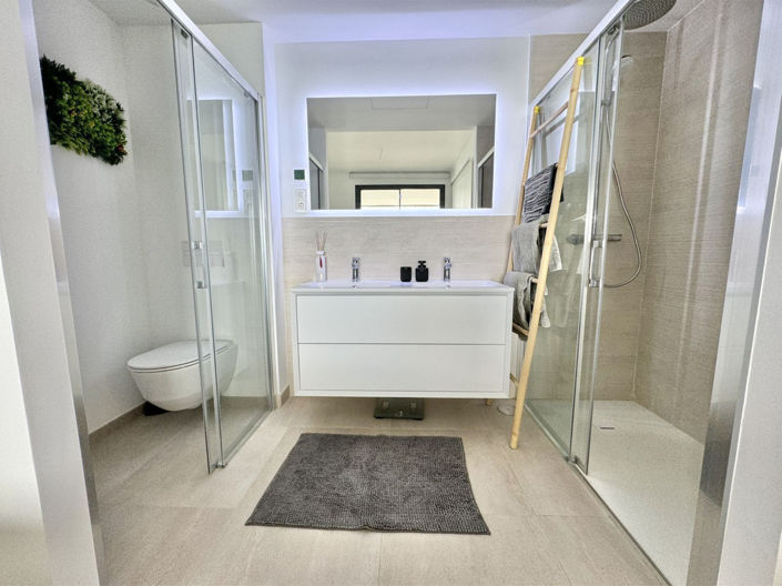 Image No.15-2 Bed Apartment for sale