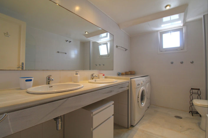 Image No.15-2 Bed Apartment for sale