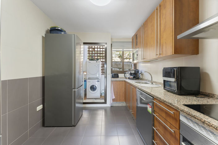 Image No.12-2 Bed Apartment for sale